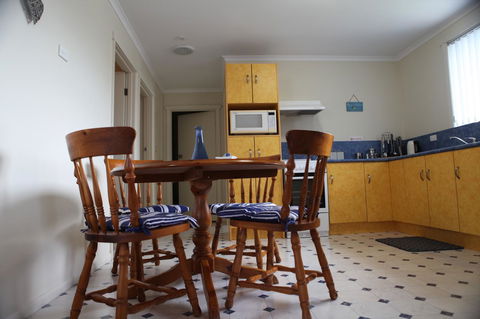 Sails On Port Sorell Boutique Apartments - Phillip Island Accommodation 1