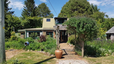 Whispering Hills Retreat - Phillip Island Accommodation 1