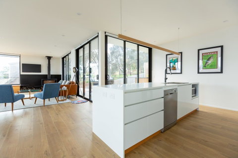 Blessington Beach Retreat - Phillip Island Accommodation 8