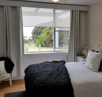 Beach Hut Scamander - Phillip Island Accommodation