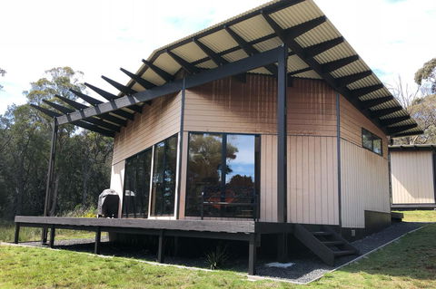BAY OF FIRES ECO HUT Off Grid Experience At Binalong Bay - Phillip Island Accommodation 0