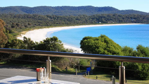 BAY OF FIRES ECO HUT Off Grid Experience At Binalong Bay - Phillip Island Accommodation 13
