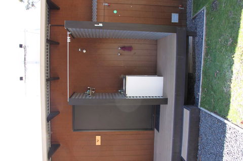 BAY OF FIRES ECO HUT Off Grid Experience At Binalong Bay - Phillip Island Accommodation 1