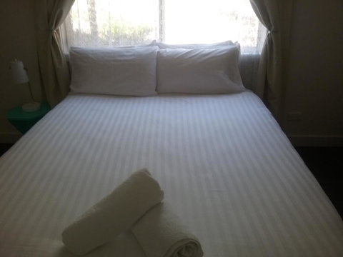 Tullah Tavern - Phillip Island Accommodation 1