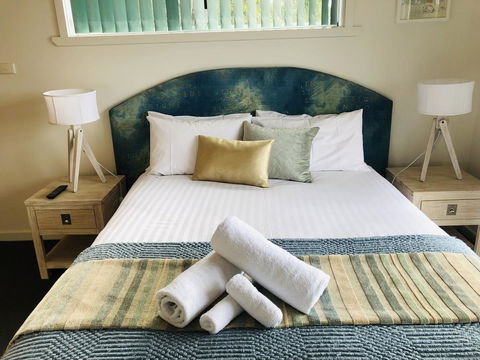 BAY OF FIRES SEACHANGE Ocean Frontage - Phillip Island Accommodation 9