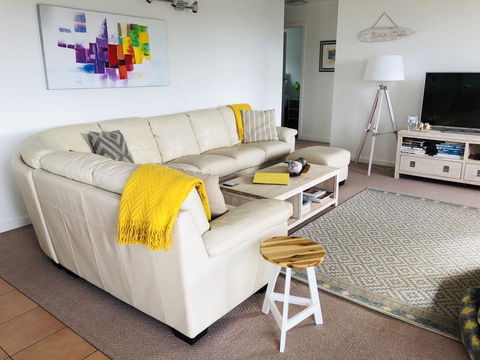 BAY OF FIRES SEACHANGE Ocean Frontage - Phillip Island Accommodation 8