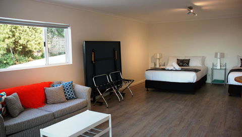 BAY OF FIRES SEACHANGE Ocean Frontage - Phillip Island Accommodation 18