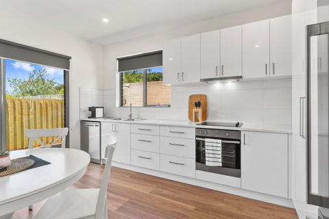 Rosewater Townhouses Dromana - Phillip Island Accommodation 8
