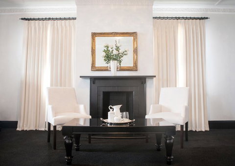 The Royal Hotel Mornington - Phillip Island Accommodation 3