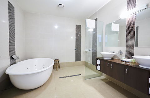 Mornington Hotel - Phillip Island Accommodation 1