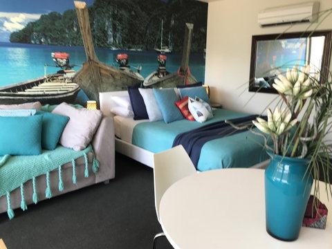Lorne World - Phillip Island Accommodation 30