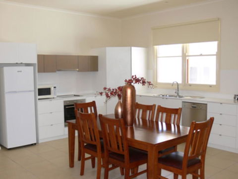 The Victoria Apartments - Phillip Island Accommodation 21