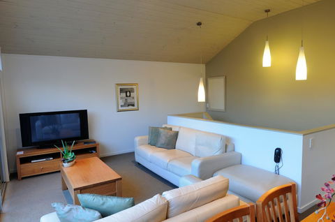 The Victoria Apartments - Phillip Island Accommodation 6