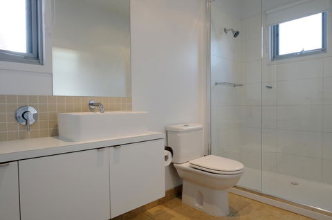 The Victoria Apartments - Phillip Island Accommodation 12