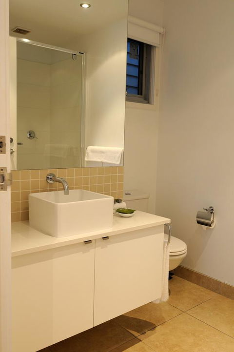 The Victoria Apartments - Phillip Island Accommodation 4