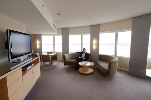 PARKROYAL Melbourne Airport - Phillip Island Accommodation 27