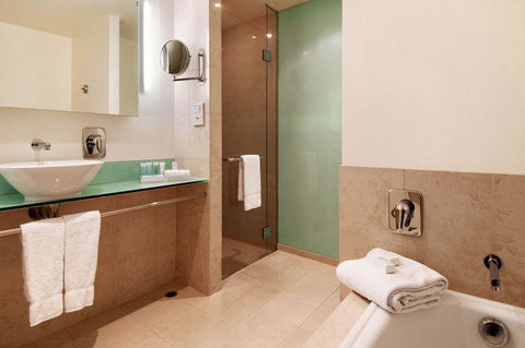 PARKROYAL Melbourne Airport - Phillip Island Accommodation 42