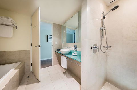 PARKROYAL Melbourne Airport - Phillip Island Accommodation 4