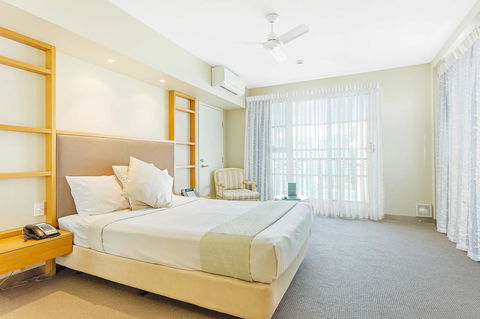 Deep Blue Hotel & Hot Springs - Phillip Island Accommodation 43
