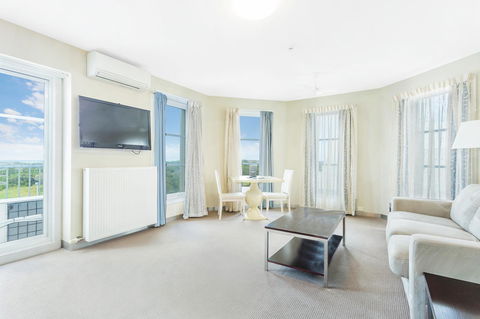 Deep Blue Hotel & Hot Springs - Phillip Island Accommodation 29