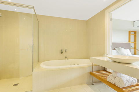 Deep Blue Hotel & Hot Springs - Phillip Island Accommodation 20