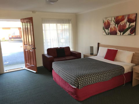 Beachcomber Motel & Apartments - Phillip Island Accommodation 1