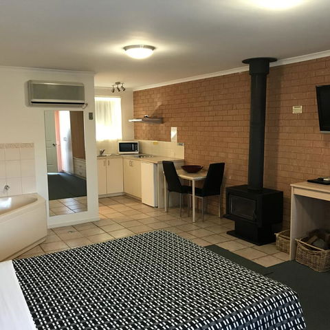 Beachcomber Motel & Apartments - Phillip Island Accommodation 6