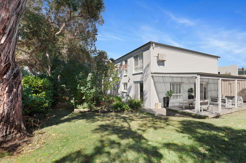 Sandymount - Phillip Island Accommodation 13