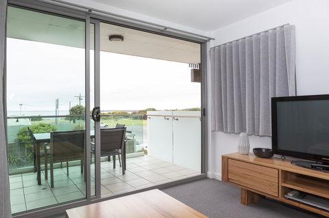 The Dolphin Apartments - Phillip Island Accommodation 1