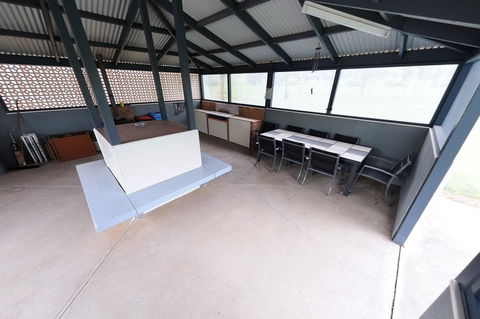 Greenvale Holiday Units - Phillip Island Accommodation 10