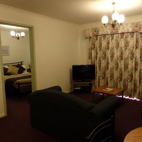 Bright Chalet - Phillip Island Accommodation 10