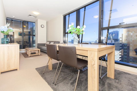 Melbourne SkyHigh Apartments - Phillip Island Accommodation 4