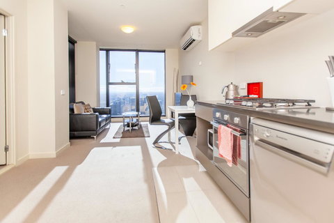 Melbourne SkyHigh Apartments - Phillip Island Accommodation 2