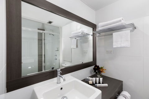 Rydges Geelong - Phillip Island Accommodation 1