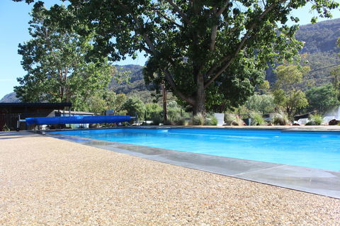 Halls Gap Lakeside Tourist Park - Phillip Island Accommodation 6