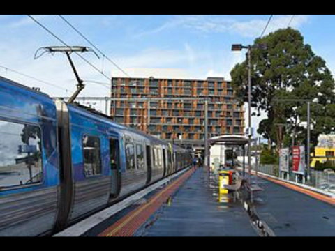 Lovely 5BR Full House In Glen Waverley, Walk To Train, Bus & Shops - Phillip Island Accommodation 18