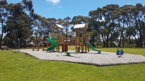 Island Escape - Phillip Island Accommodation 12