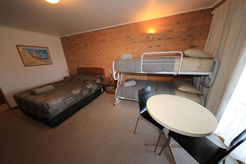 Quays Motel San Remo - Phillip Island Accommodation 11
