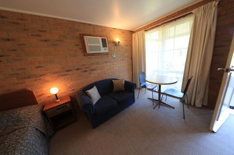 Quays Motel San Remo - Phillip Island Accommodation 2