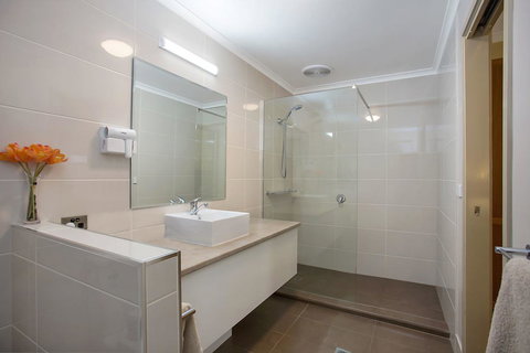 Comfort Inn Warrnambool International - Phillip Island Accommodation 12