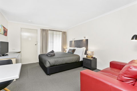 Comfort Inn Warrnambool International - Phillip Island Accommodation 7