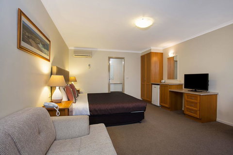 Comfort Inn Warrnambool International - Phillip Island Accommodation 13
