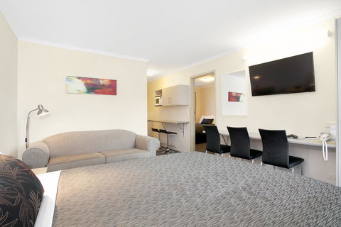 Comfort Inn Warrnambool International - Phillip Island Accommodation 26