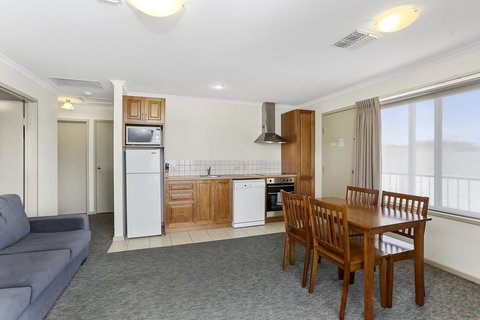 Comfort Inn Warrnambool International - Phillip Island Accommodation 35