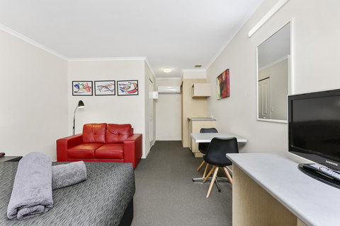 Comfort Inn Warrnambool International - Phillip Island Accommodation 8
