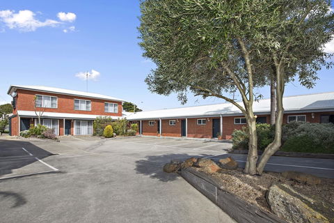 The International Motel Apollo Bay - Phillip Island Accommodation 4