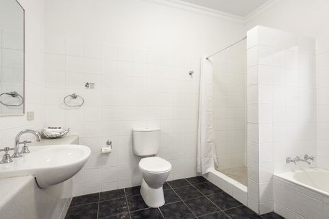 The International Motel Apollo Bay - Phillip Island Accommodation 11