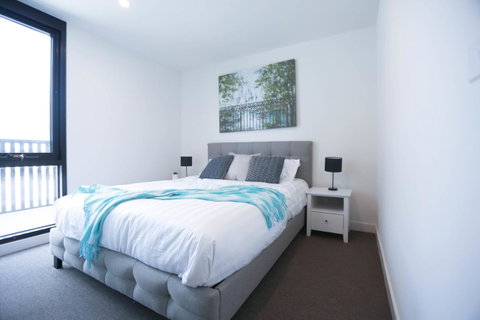 Box Hill 2 Bedroom Apt (La Maison) 02 - Phillip Island Accommodation 0