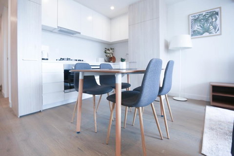 Box Hill 2 Bedroom Apt (La Maison) 02 - Phillip Island Accommodation 1