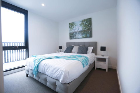 Box Hill 2 Bedroom Apt (La Maison) 02 - Phillip Island Accommodation 5